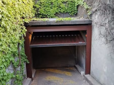 garage proche brotteaux et part dieu