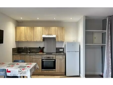 location appartement  m² t-1 à dax  498 €