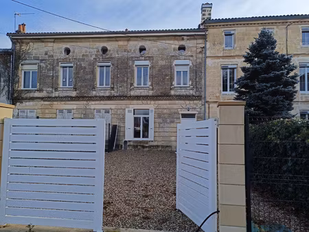 maison en pierre rénovée etat neuf