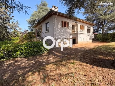 villa 6 pièces 134 m²