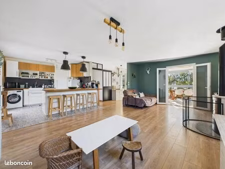 villa 4 pièces 109 m²