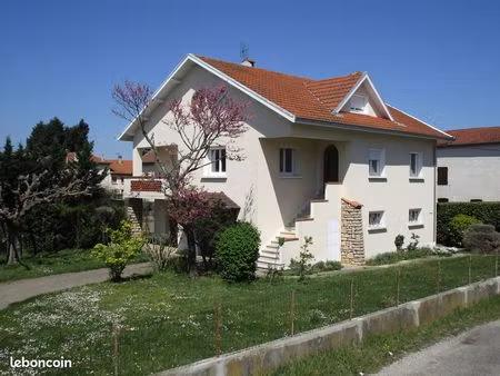 maison t 6 - lapeyrouse mornay -26