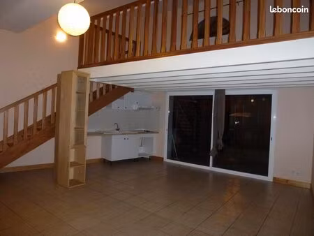 maison en location avec jardin et terrasse 3 pièces à ambarès-et-lagrave (33)