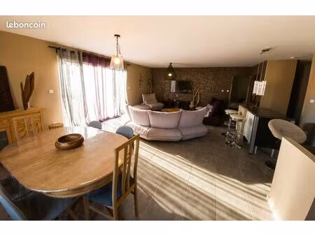 villa meublée avec jardin