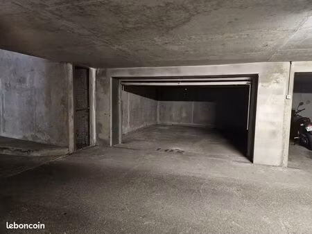 garage double 25 m2 parallèle