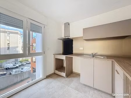 appartement 3 pièces 68 m²