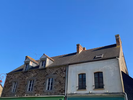 immeuble à rénover usage commercial centre-bourg de chât