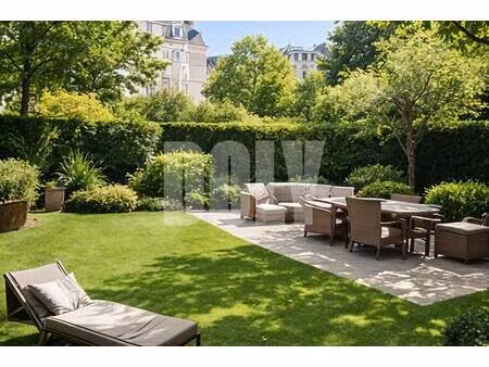 doly – appartement familial avec jardin – neuilly-sur-seine