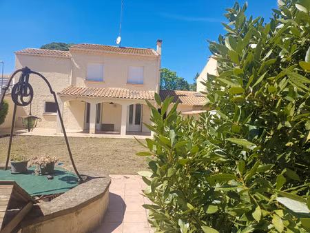 vente classique / maison t5/6 / jardin / 2 garages