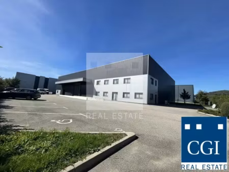 local d'activite a vendre