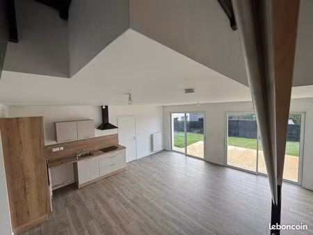 av maison neuve montreuil-le-gast