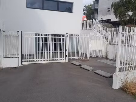 emplacement de stationnement