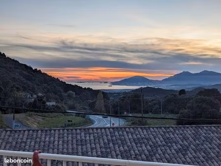 f4 a l'année a cauro