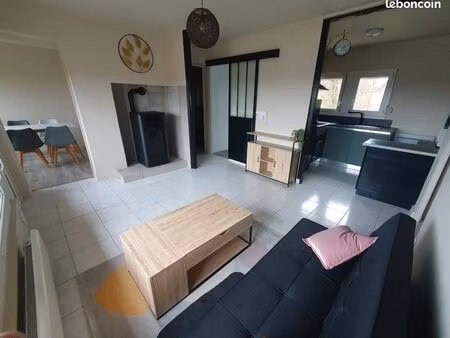 t3 meublé 46m2 refait à neuf