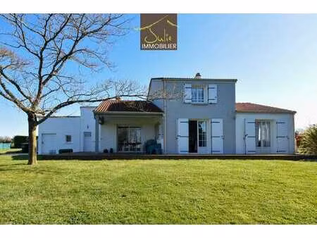 vente maison à la forêt-sur-sèvre (79380) : à vendre / 101m² la forêt-sur-sèvre