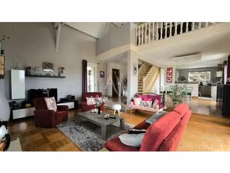 vente maison viager au buret (53170) : à vendre viager / 165m² le buret