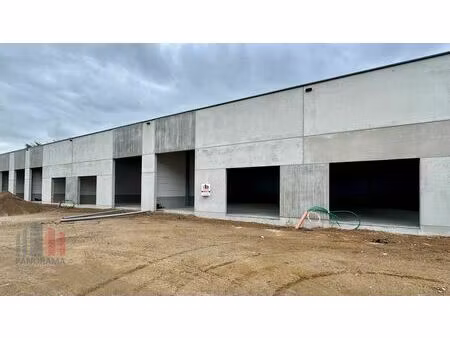 surface industrielle à louer à schaapschuur 6 affligem (rbu96180)