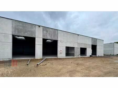 surface industrielle à louer à schaapschuur 6 affligem (rbu96183)