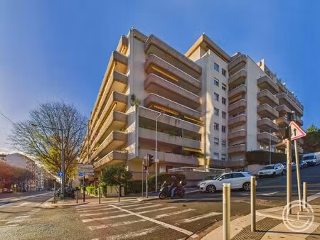 garage - 3 rue pierre mellarede - nice jardins de gorbella