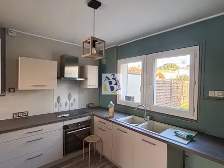 location maison 5 pièces 86.8 m² à soyaux (16800)  832 €