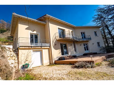 villa contemporaine avec vue rhône en drôme du nord