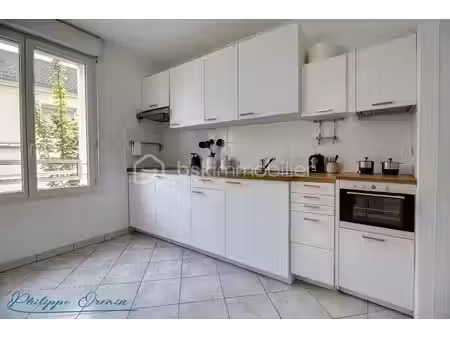 appartement rénové à 5 min de la gare du plessis-belleville