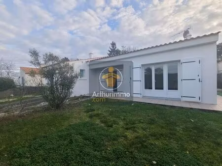 maison familiale à beauvoir-sur-mer