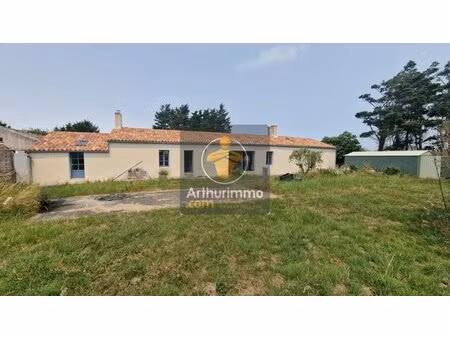 au cur de la nature  charmante longère habitation de 150m²