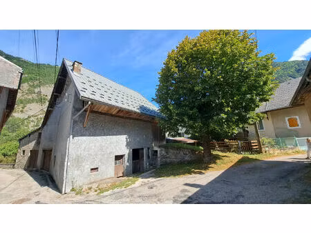 achat maison 6 pièces 283m²