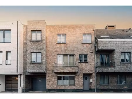 gezellig gelijkvloersappartement op fantastische locatie