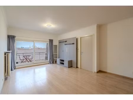 appartement te koop in harelbeke met 1 slaapkamer