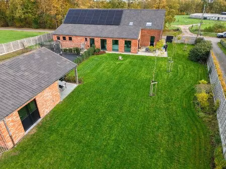 gerenoveerde hoeve met 3slpk  2bdk en tal van mogelijkheden