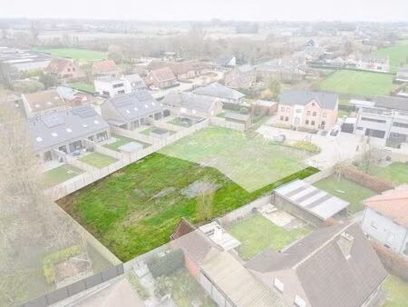 rustig gelegen villaperceel