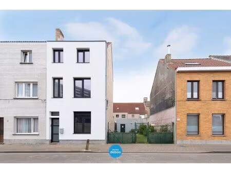 ruime instapklare woning vlakbij zee