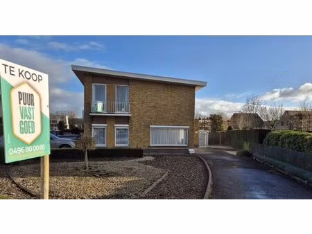 woning en/of handel op zeer interessante hoek