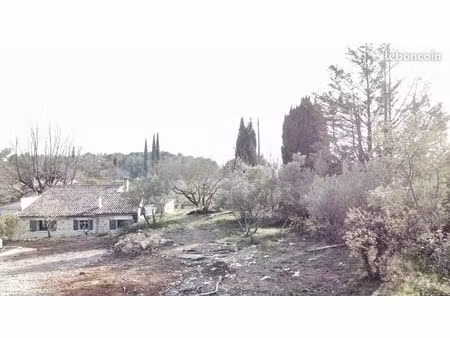 terrain 1 614 m² lorgues