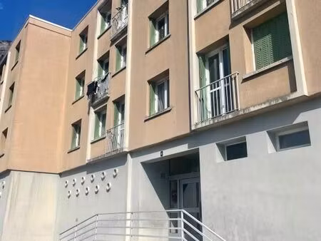 appartement 4 pièces 67 m²