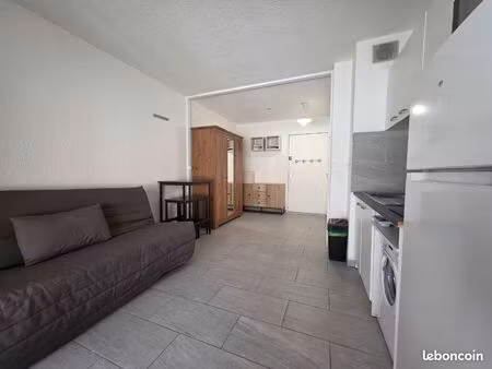 location studio meublé avec loggia