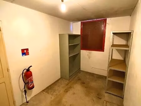 local / garde meuble