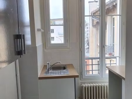 studio ou f1 libre de 21 m2 viroflay (78220)