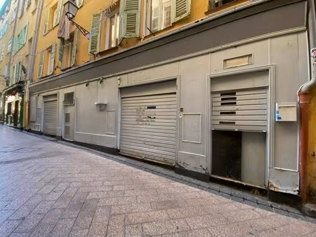 location local commercial 148m² nice 06300