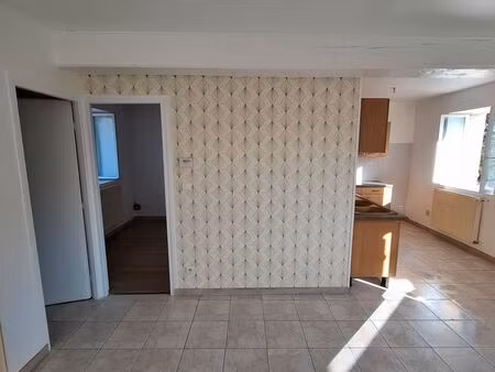 duplex t2bis 50 m² à corgoloin (2 minutes à pied de la gare)