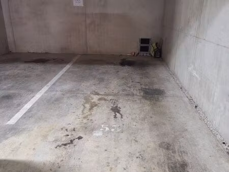 location place de parking