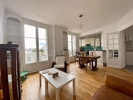 appartement 3 chambres meublé avec local à vélos