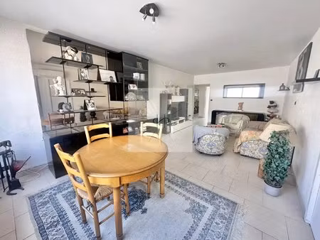 appartement lumineux avec véranda