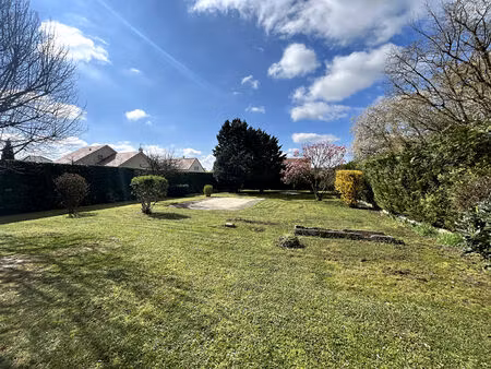 achat terrain 742m²