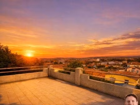 haut de villa + jardin + terrasse
