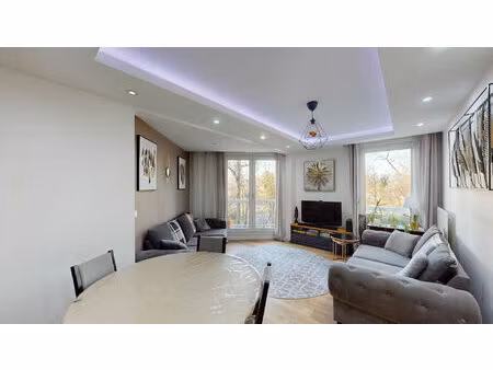 vente appartement 4 pièces  82.50m²  le port