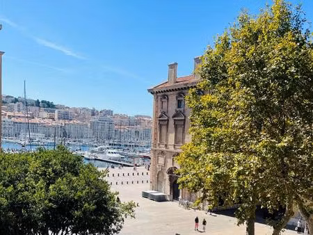 rare – t3 de 73 m² cave – vue sur le vieux-port – marseille 2ᵉ