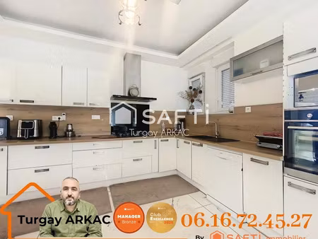 vente maison 8 pièces 236 m² à les abrets (38490)  299 000 €